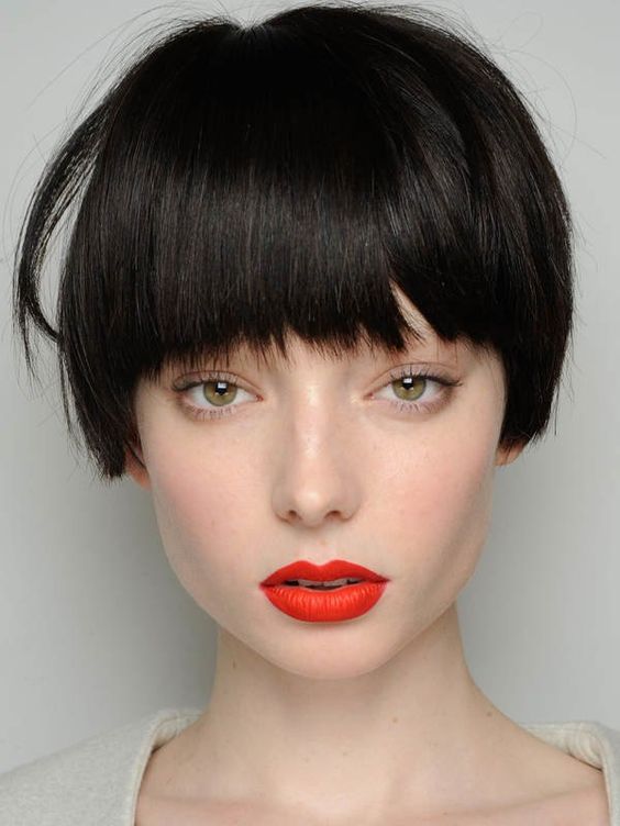 Caschetto con frangia 10 tagli glam per l’inverno Deabyday